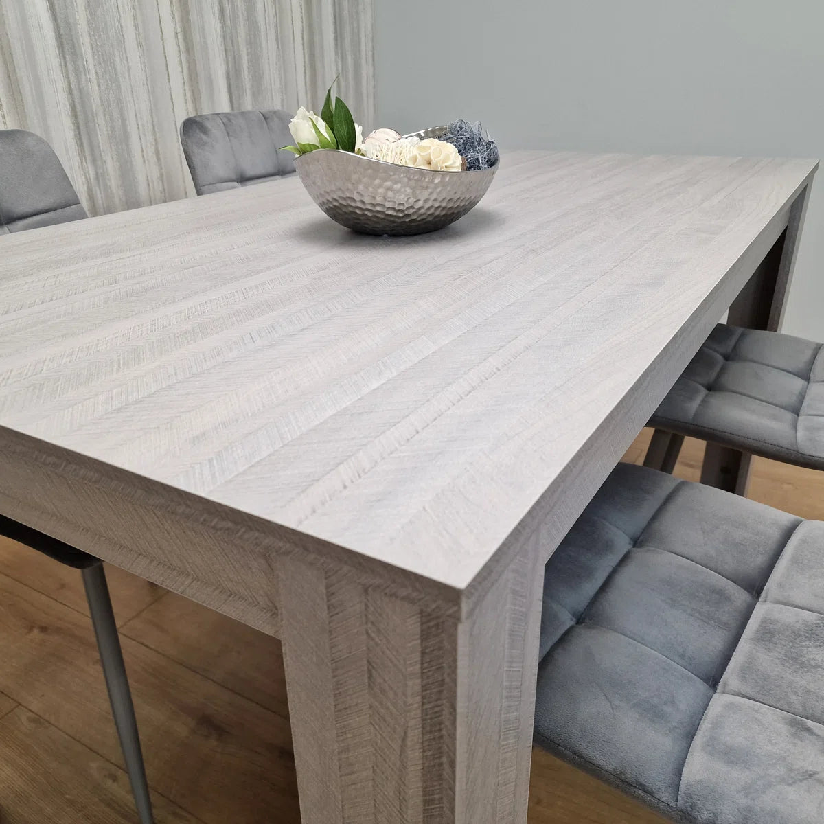 5-Piece Grey Dining Set with Tufted Chairs – Modern MDF Table & Velvet Upholstered Seating